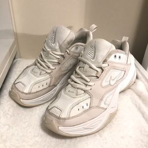 Chunky mom sneakers